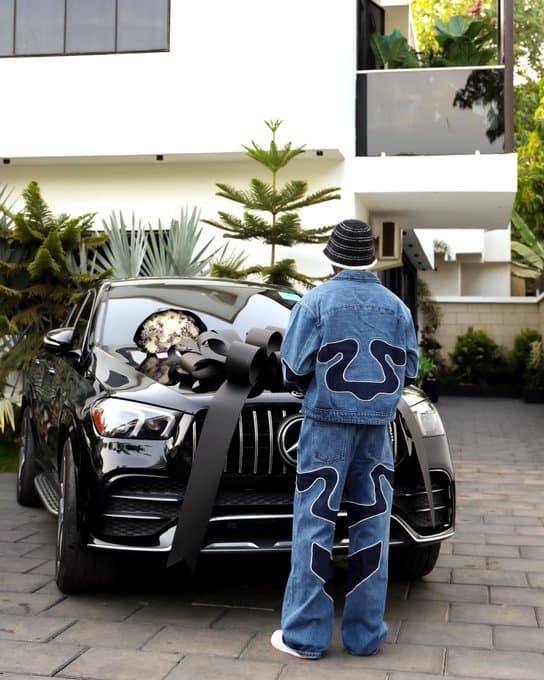 Cover image for: Nigerian Rapper Zlatan Ibile Advises Enjoying Life